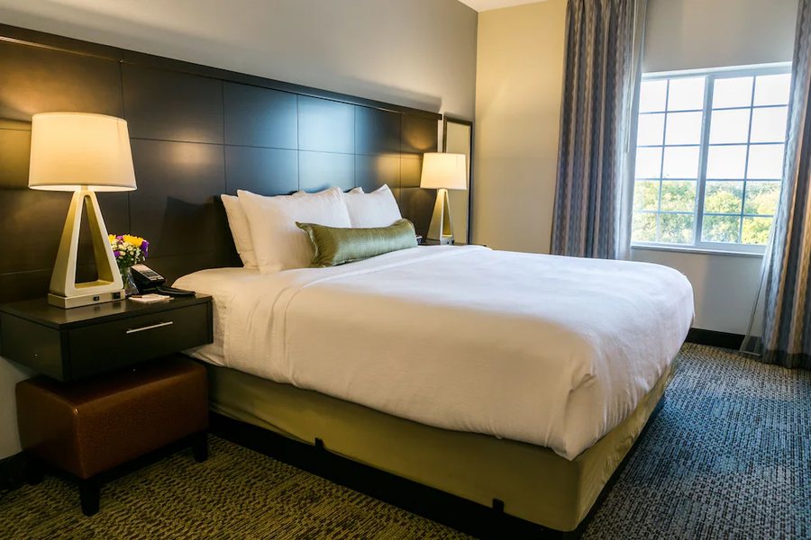 Staybridge Suites Austin North Parmer Lane by IHG — Guest room
