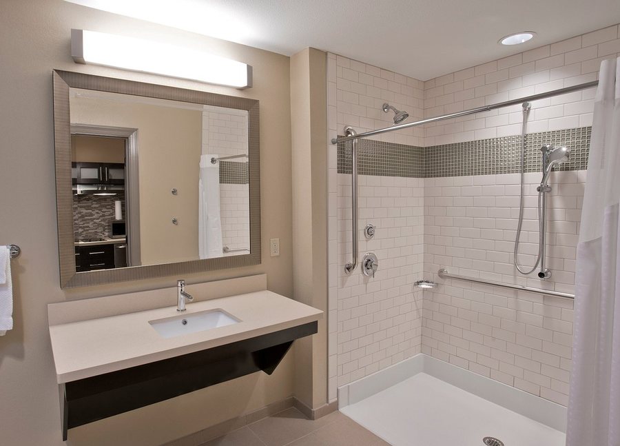 Staybridge Suites Baltimore Inner Harbor by IHG Baltimore Maryland — Bathroom