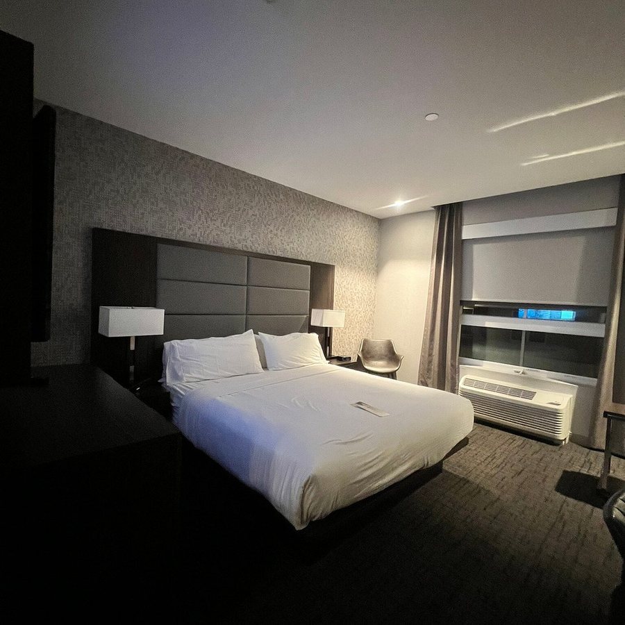 Staybridge Suites Boston quincy By IHG — Guest room