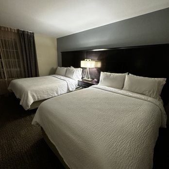 Staybridge Suites Denver Central Park by IHG — Guest room