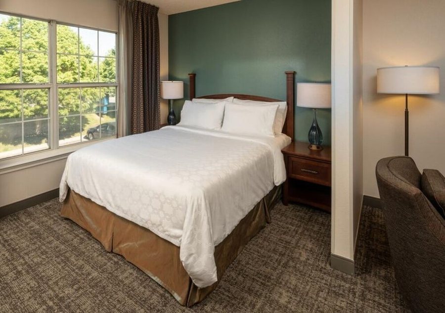 Staybridge Suites Denver Tech Center by IHG — Guest room