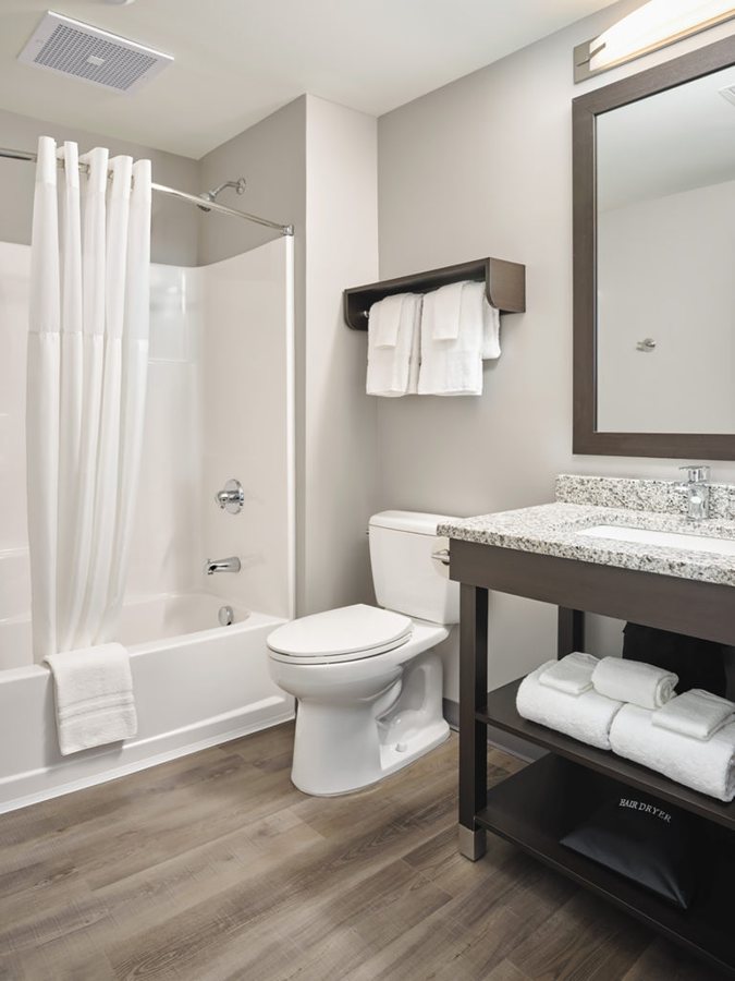 Staybridge Suites Durham Chapel Hill Rtp by IHG — Bathroom