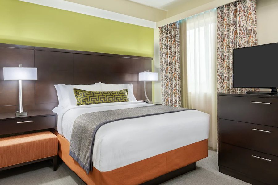 Staybridge Suites Miami International Airport by IHG Miami Florida — Guest room