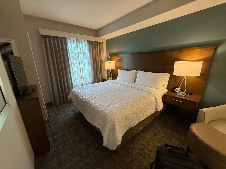 Staybridge Suites Naples Marco Island by IHG — Guest room