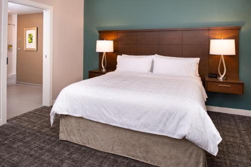 Staybridge Suites St George By IHG — Guest room