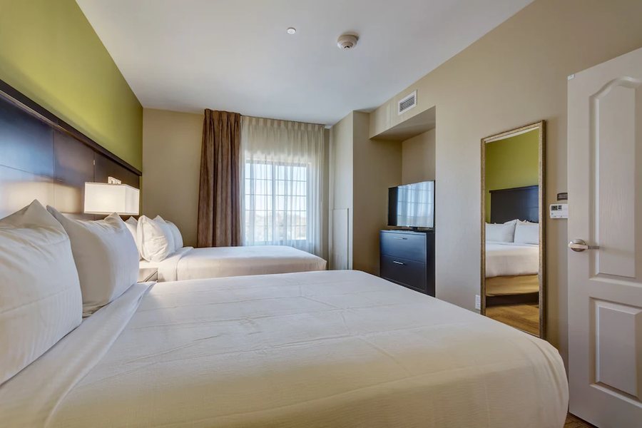 Staybridge Suites St Louis Westport by IHG — Guest room