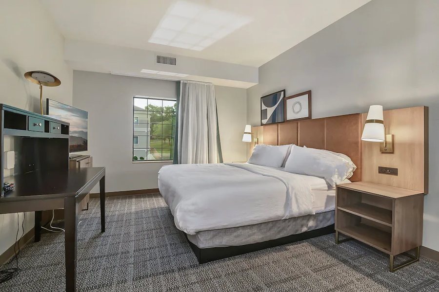 Staybridge Suites Tyler University Area by IHG — Guest room