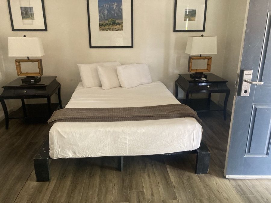 Sterling Gardens Hotel Las Vegas Nevada — Guest room