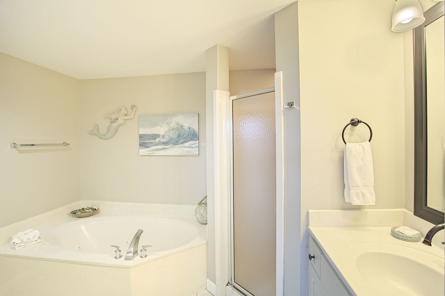 Sterling Sands Condominiums — Bathroom