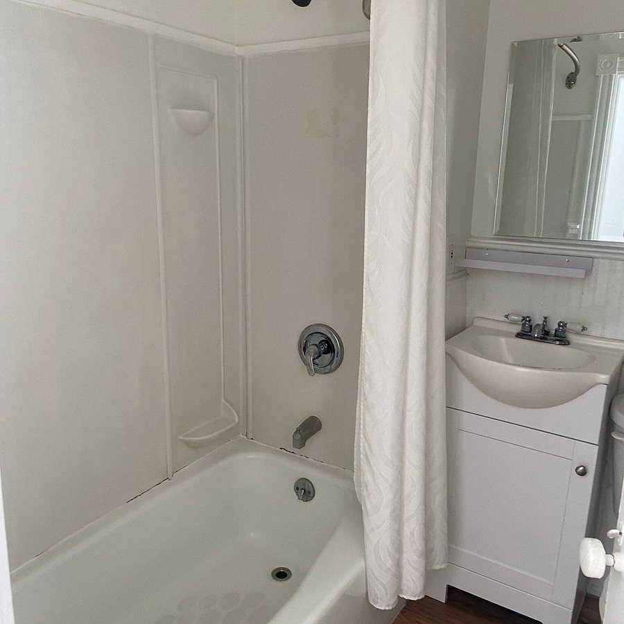 Stockton Inns — Bathroom