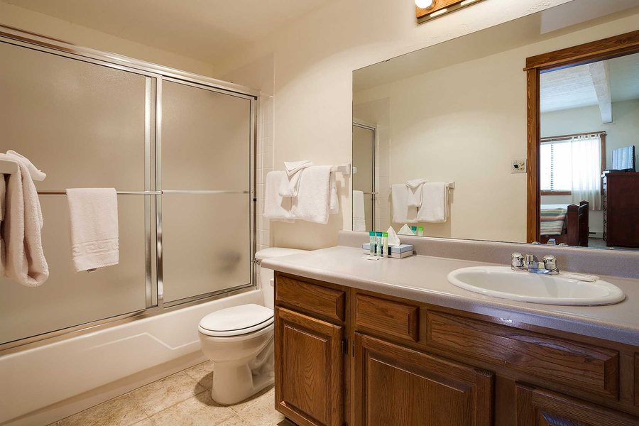 Storm Meadows Club Condominiums — Bathroom