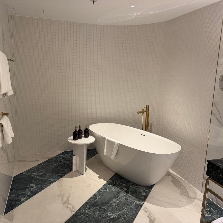 Stradom House Autograph Collection — Bathroom
