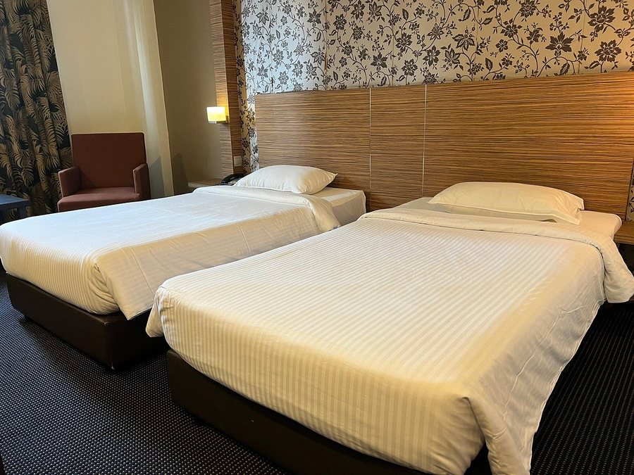 Strand Hotel — Guest room