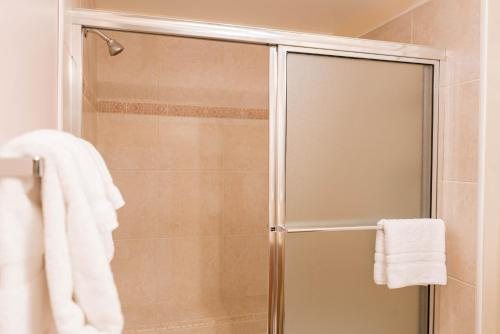Stratton Mountain Resort — Bathroom