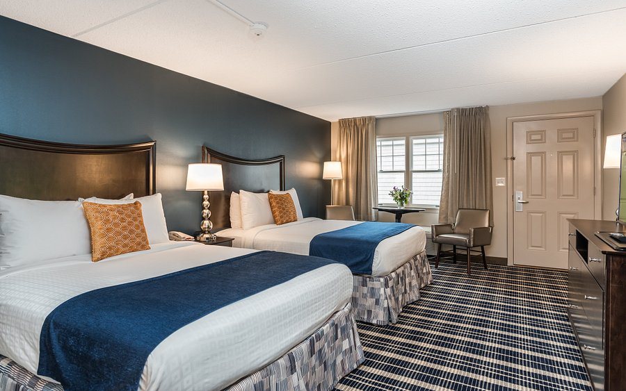 Strawberry Hill Seaside Inn — Guest room