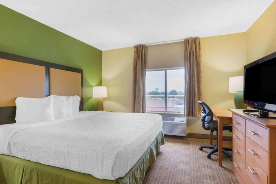 Studio 6 Extended Stay Findlay Tiffin Avenue OH — Guest room