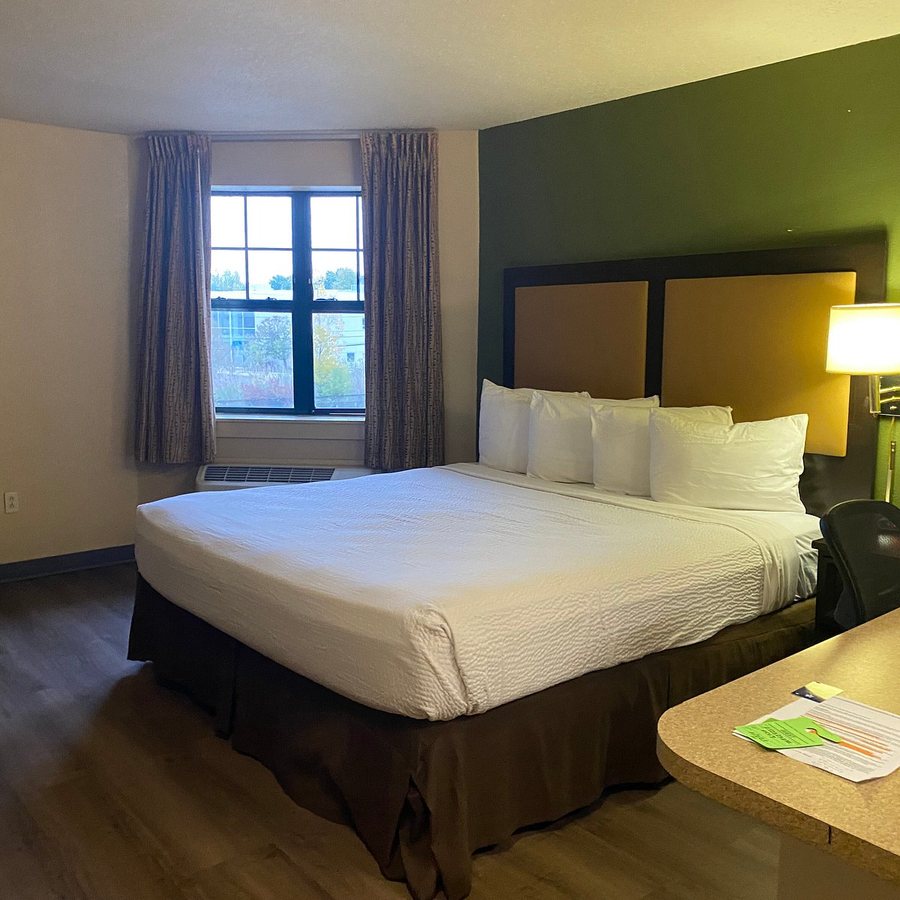 Studio 6 Extended Stay Rochester Greece NY — Guest room