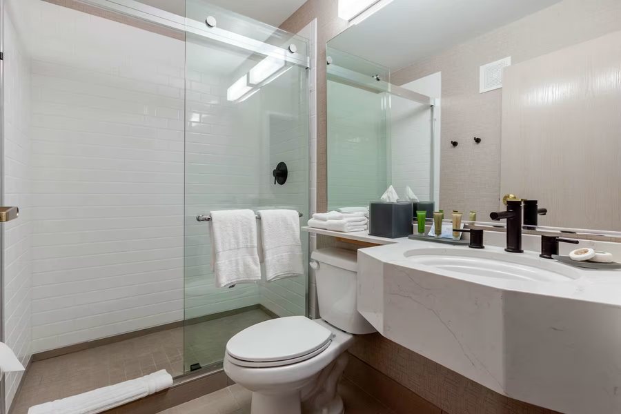 Studio 6 Tempe AZ — Bathroom
