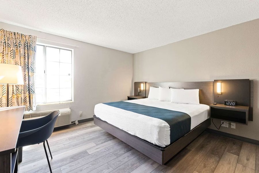 Studio 6 Tucson AZ Irvington Road — Guest room