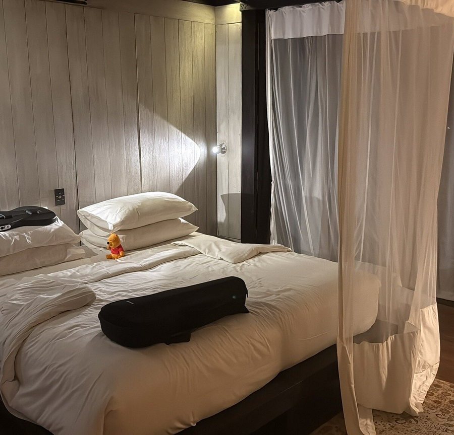 Suarga Padang Padang — Guest room