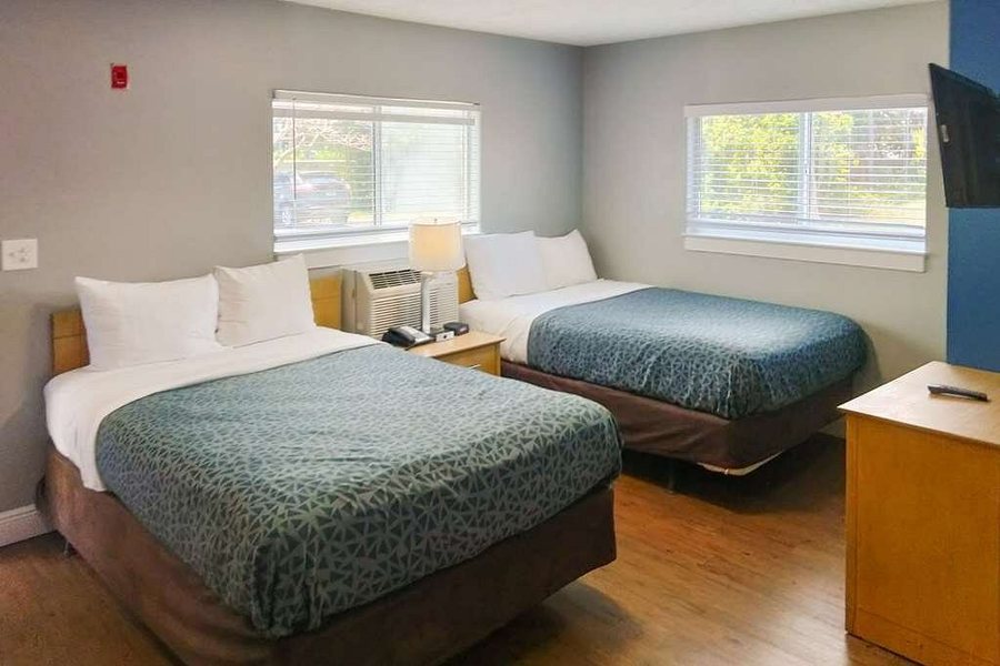 Suburban Studios Stuart — Guest room