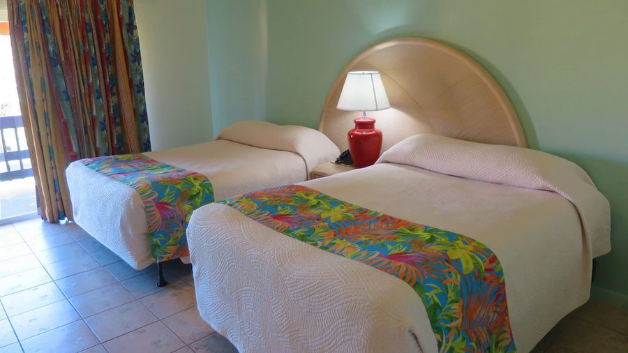 Sugar Bay Club Suites Hotel — Guest room