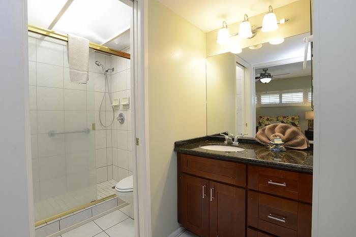 Sugar Beach Resort — Bathroom