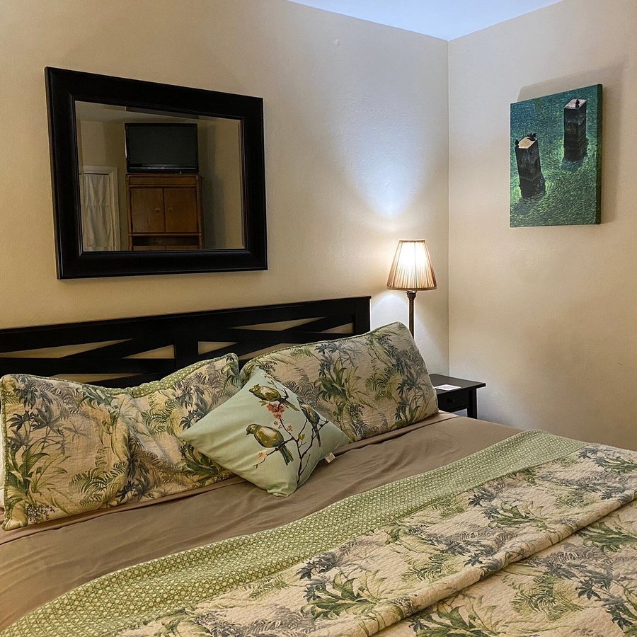 Suite Dreams Inn — Guest room