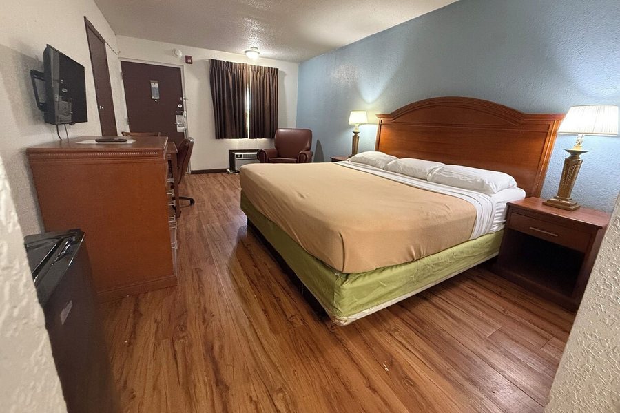 Suite Dreams Motel Mattoon I 57 — Guest room