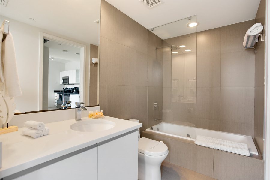 Suite Life Miami at the Monte Carlo Miami Beach Florida — Bathroom