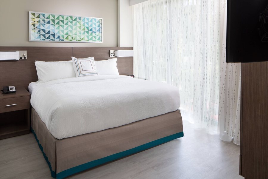 Suites on South Beach Miami Beach Florida — Guest room