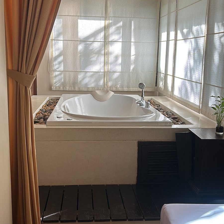 Sukko Wellness Spa Resort — Bathroom