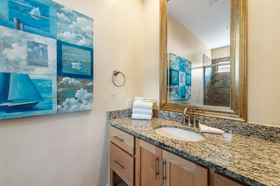 Summer House On Romar Beach — Bathroom