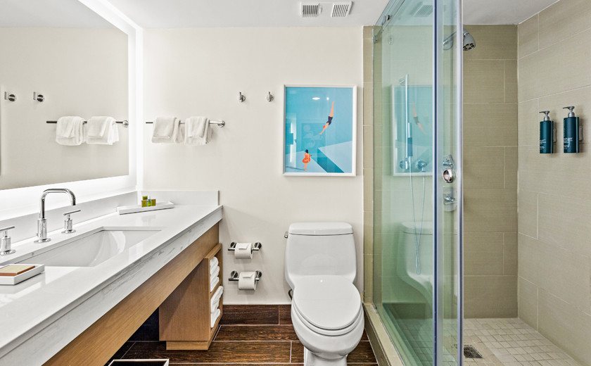 SummerPlace Inn Destin FL Hotel — Bathroom
