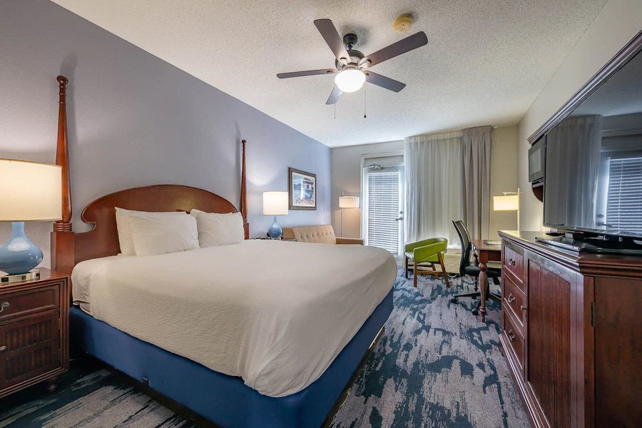 SummerPlace Inn Destin FL Hotel — Guest room