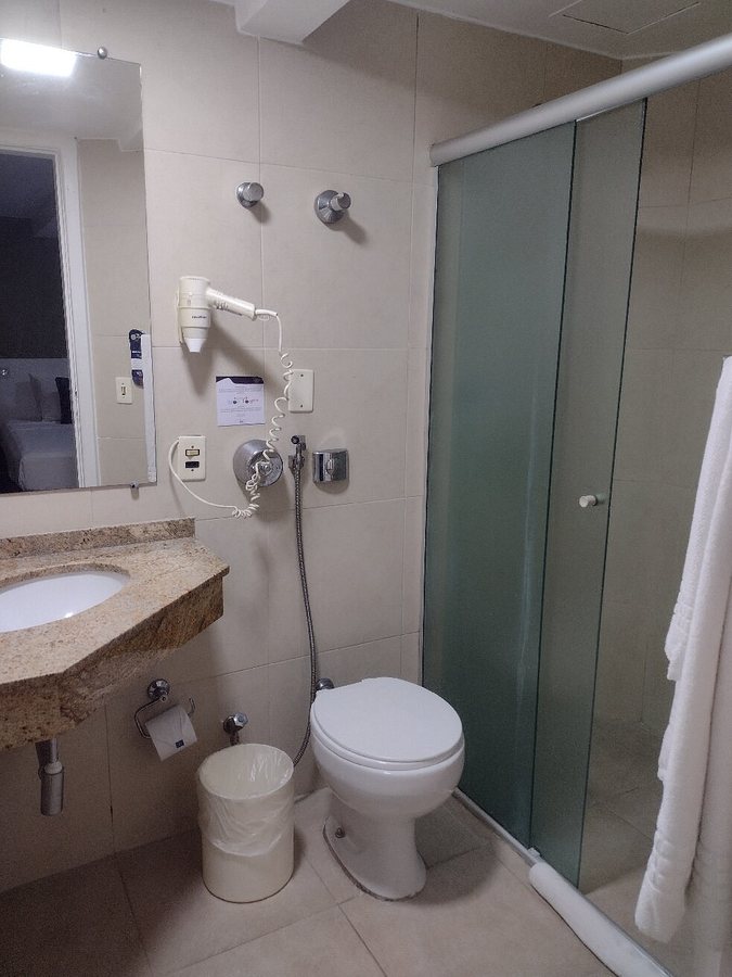 Summit Suites Hotel Cachoeira Paulista — Bathroom
