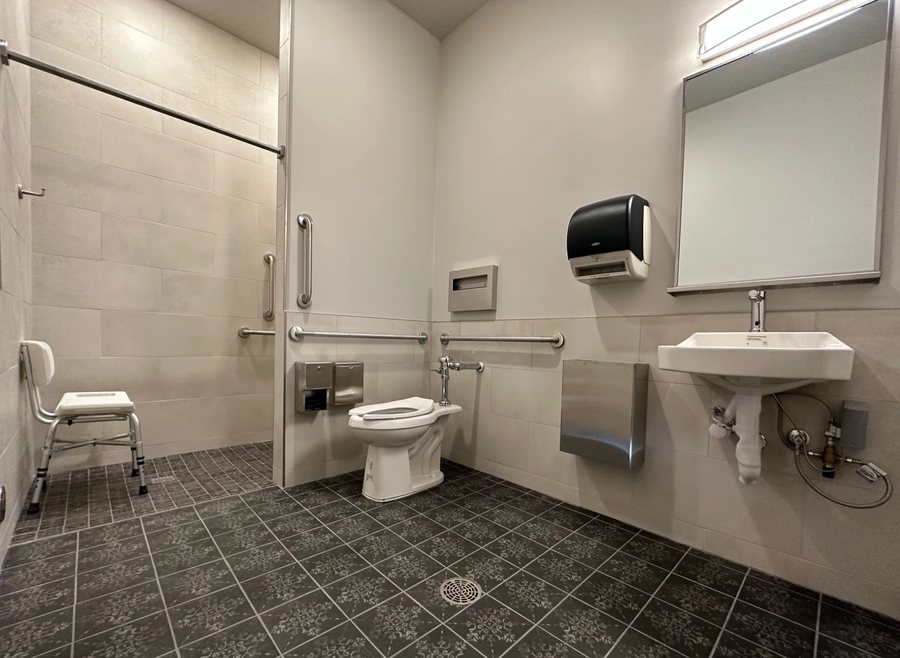 Sun Resorts Rv Park — Bathroom