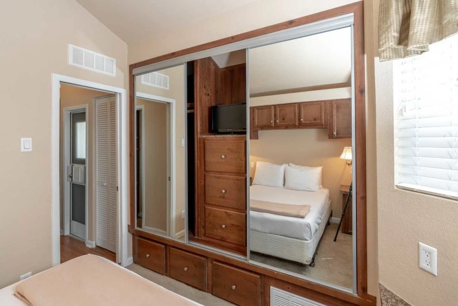 Sun Retreats San Antonio West — Guest room