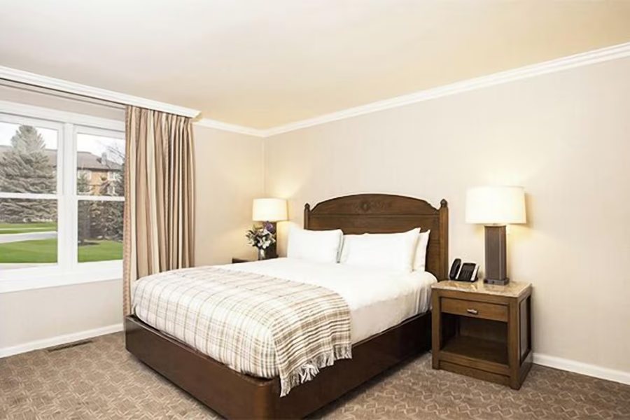 Sun Valley Motel — Guest room