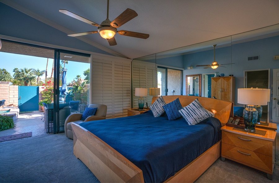 Sundance Villas by Private Villa Management — Guest room