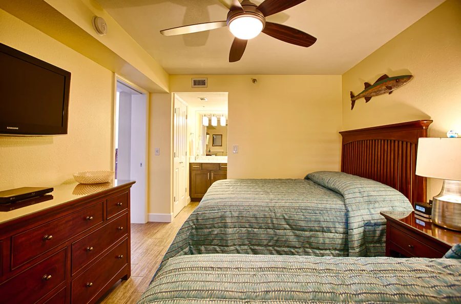 Sundestin Beach Resort — Guest room