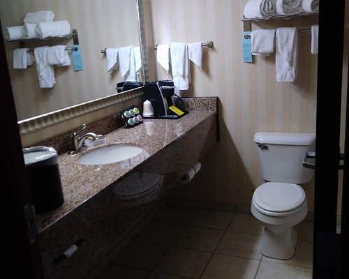 Sundowner Station — Bathroom