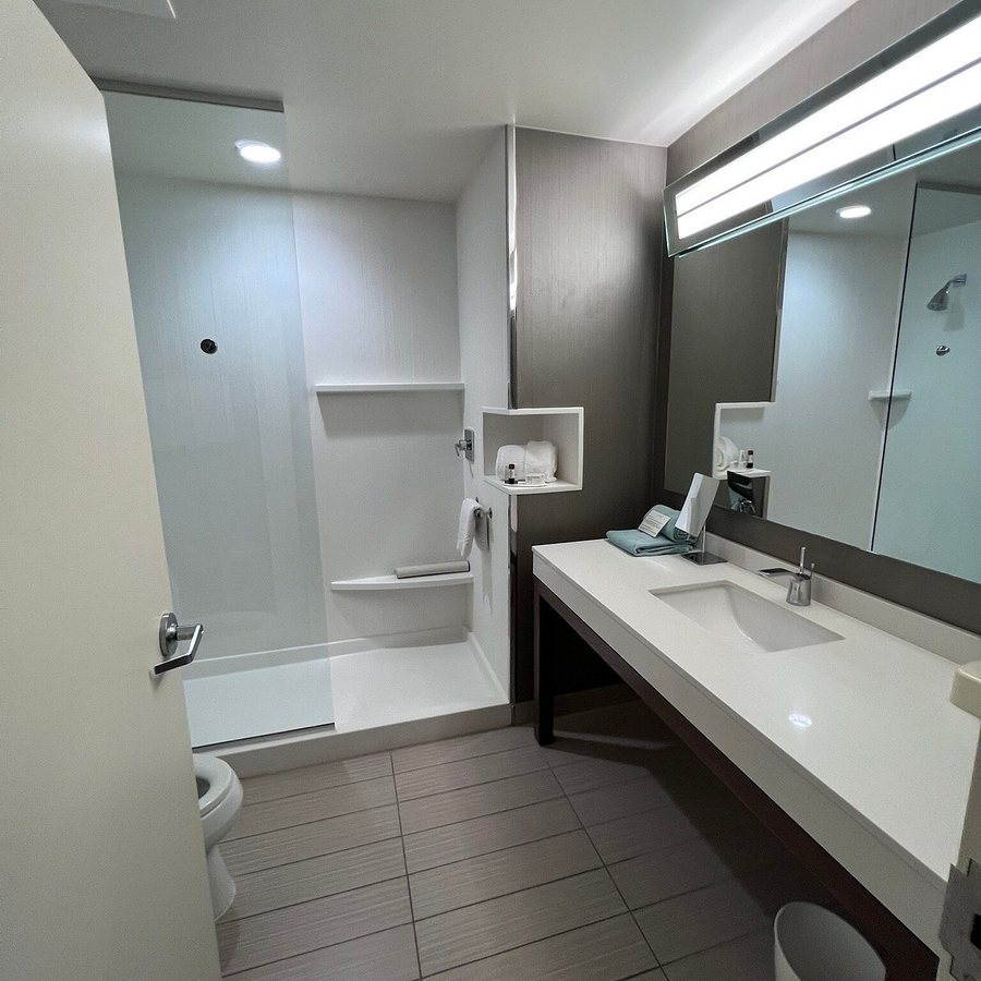 Sundrift Inn — Bathroom