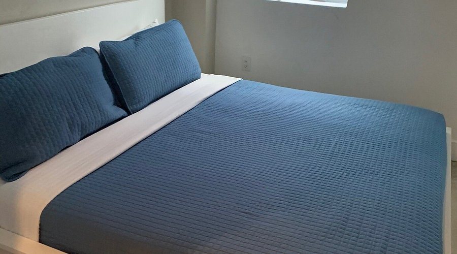 Sunnyside Motel Miami Florida — Guest room