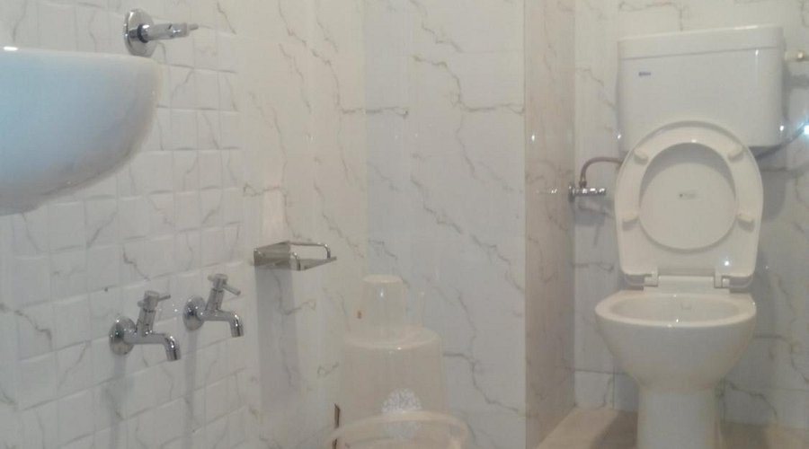 Sunrise Grand Neemuch — Bathroom