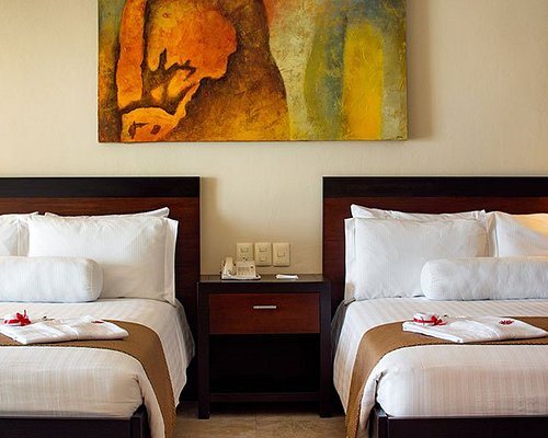 Sunset Royal Beach Resort — Guest room