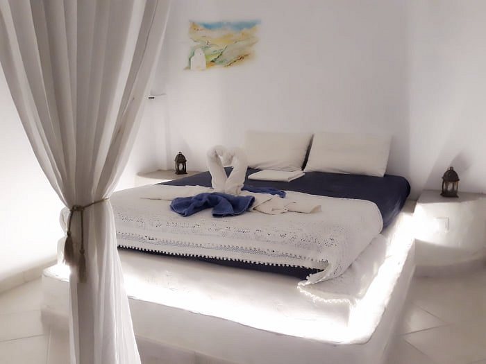 Sunset Suites Annada Karpathos Arkasa — Guest room