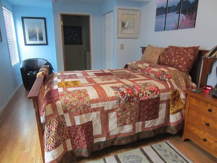 Sunshine House Bed and Breakfast — Guest room