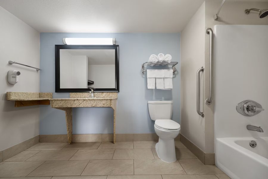 Super 8 by Wyndham Covington — Bathroom
