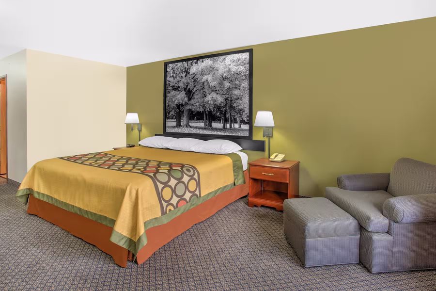 Super 8 by Wyndham Galva Galva Illinois — Guest room
